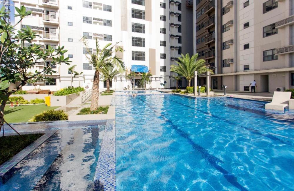 Horizon 101 A4 Near Robinson Mall Free Pool Wifi Cebú Exterior foto