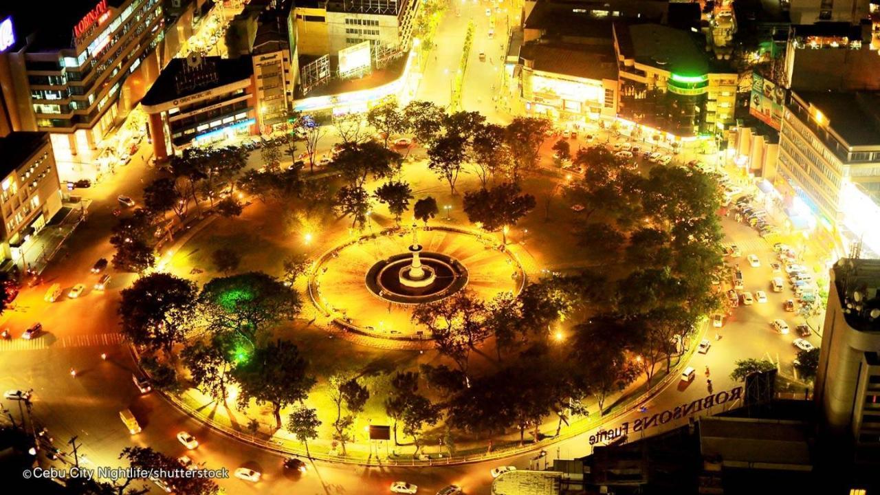 Horizon 101 A4 Near Robinson Mall Free Pool Wifi Cebú Exterior foto