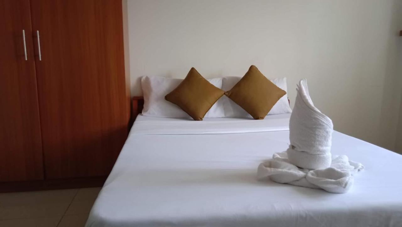 Horizon 101 A4 Near Robinson Mall Free Pool Wifi Cebú Exterior foto